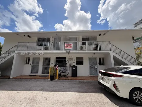 1194 NW 19th Avenue Miami FL 33125