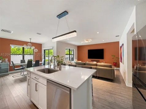 2950 Shortleaf Avenue Lauderdale Lakes FL 33311