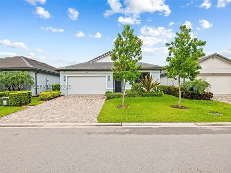 2950 Shortleaf Avenue Lauderdale Lakes FL 33311