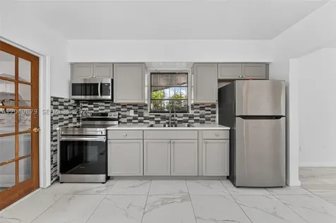 2420 NW 141st Street Opa-Locka FL 33054