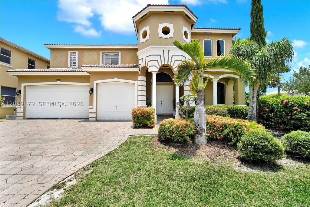 20765 SW 89th Avenue Cutler Bay FL 33189