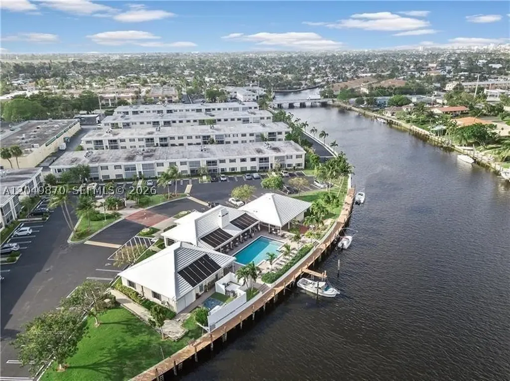 110 Cypress Club Drive Pompano Beach FL 33060