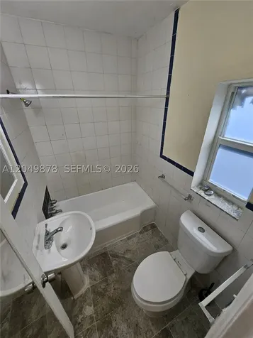 822 SW 31st Avenue Miami FL 33135