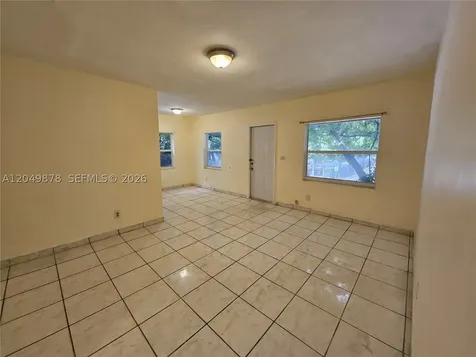 822 SW 31st Avenue Miami FL 33135