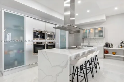 18201 Collins Avenue Sunny Isles Beach FL 33160