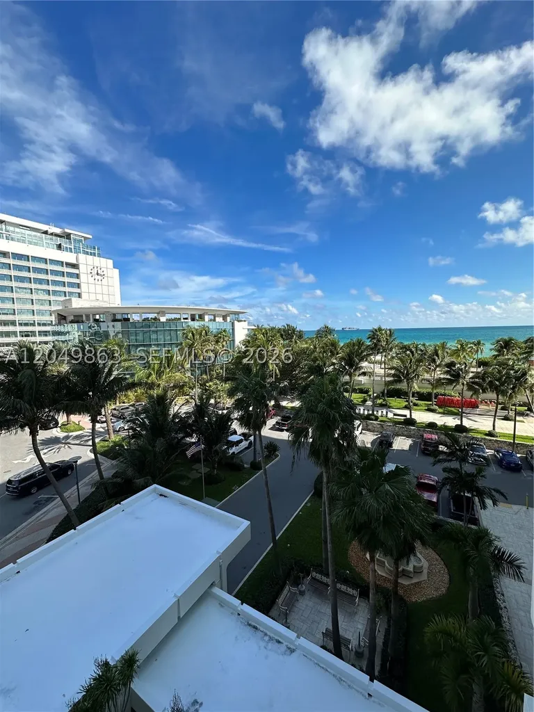 2899 Collins Avenue Miami Beach FL 33140
