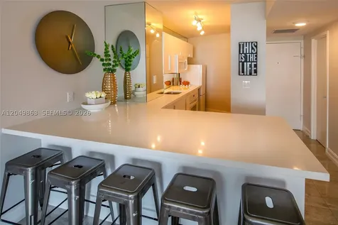 2899 Collins Avenue Miami Beach FL 33140