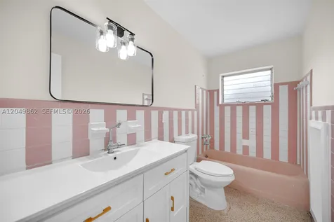 1380 W 60th Terrace Hialeah FL 33012