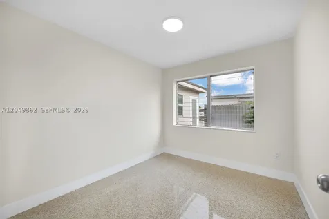 1380 W 60th Terrace Hialeah FL 33012