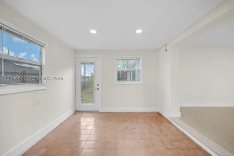 1380 W 60th Terrace Hialeah FL 33012