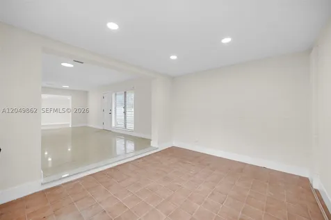 1380 W 60th Terrace Hialeah FL 33012