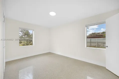 1380 W 60th Terrace Hialeah FL 33012
