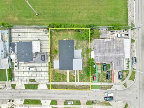 1380 W 60th Terrace Hialeah FL 33012
