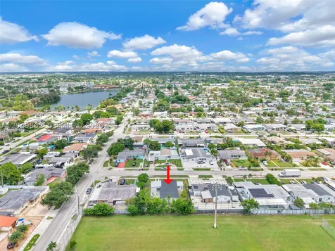 1380 W 60th Terrace Hialeah FL 33012