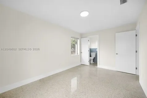 1380 W 60th Terrace Hialeah FL 33012