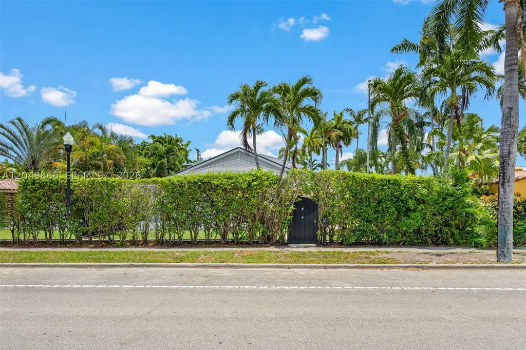 1550 Tyler Street Hollywood FL 33020
