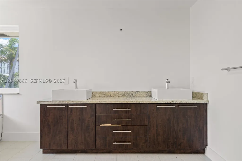 1550 Tyler Street Hollywood FL 33020