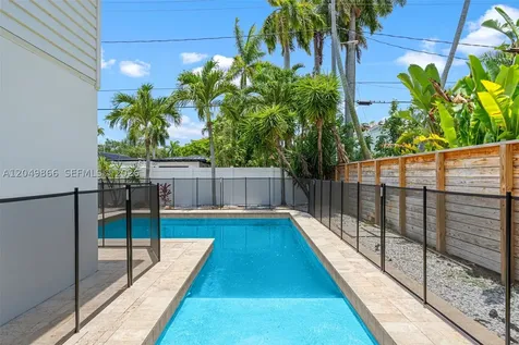 1550 Tyler Street Hollywood FL 33020
