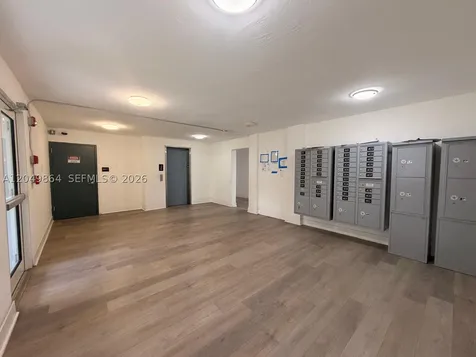 143 SW 9th Street Miami FL 33130