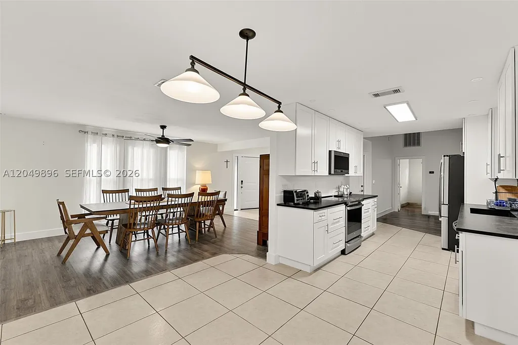 526 SE 34 Other City - In The State Of Florida FL 33904