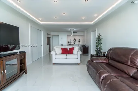 20515 E Country Club Drive Aventura FL 33180