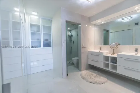 20515 E Country Club Drive Aventura FL 33180