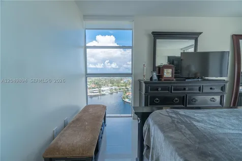 20515 E Country Club Drive Aventura FL 33180