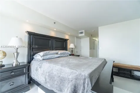 20515 E Country Club Drive Aventura FL 33180