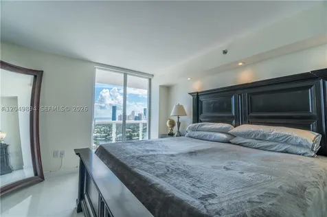 20515 E Country Club Drive Aventura FL 33180