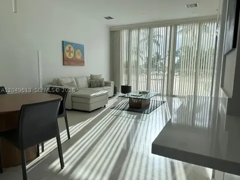 881 Ocean Drive Key Biscayne FL 33149