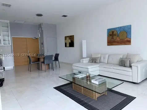 881 Ocean Drive Key Biscayne FL 33149