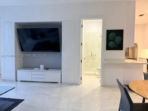 881 Ocean Drive Key Biscayne FL 33149
