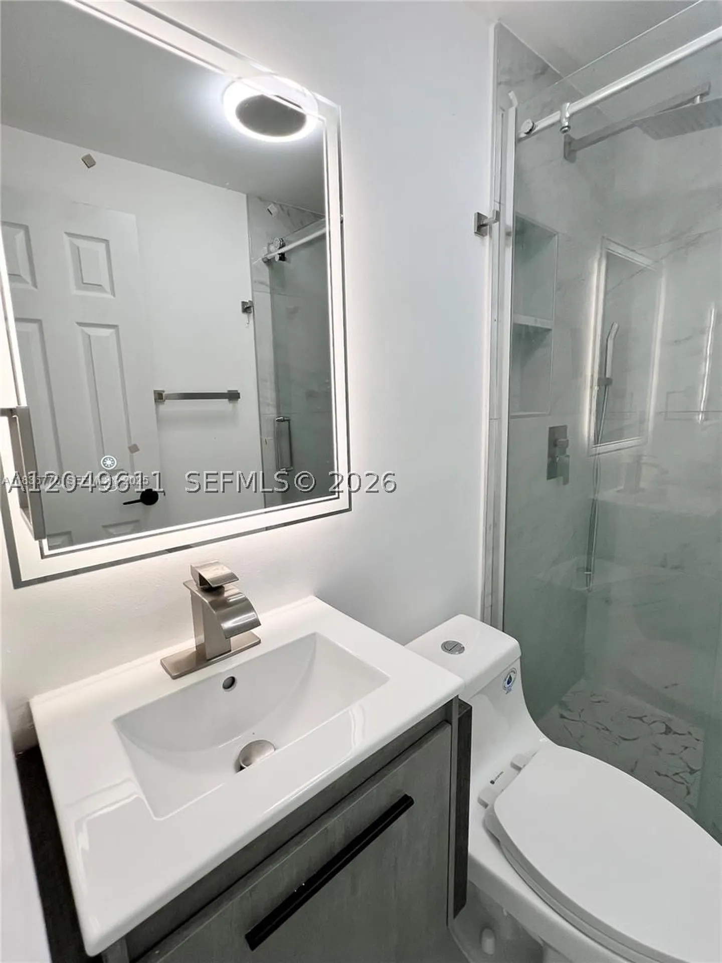 511 N 70th Way Hollywood FL 33024