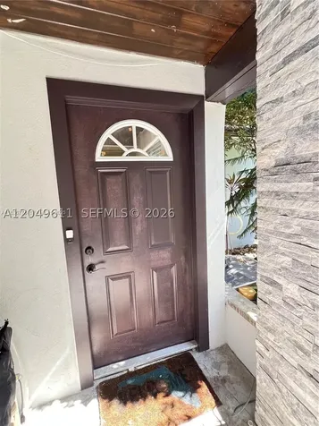 511 N 70th Way Hollywood FL 33024