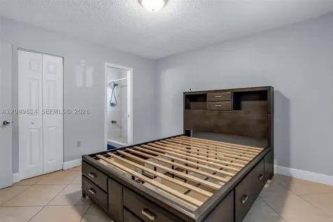8871 NW 114th Street Hialeah Gardens FL 33018
