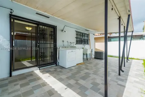 8871 NW 114th Street Hialeah Gardens FL 33018