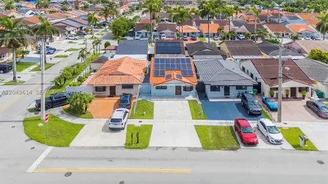8871 NW 114th Street Hialeah Gardens FL 33018