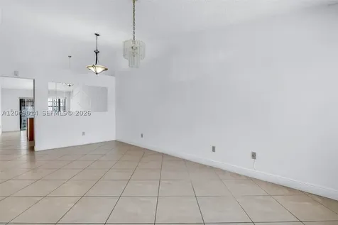 8871 NW 114th Street Hialeah Gardens FL 33018