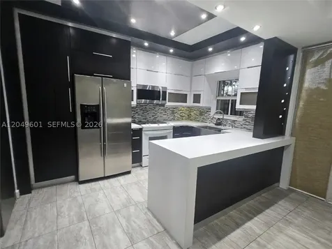 6001 114 Court Doral FL 33178