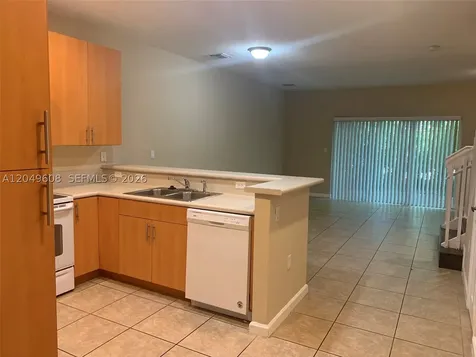 3102 NW 24th Way Oakland Park FL 33309