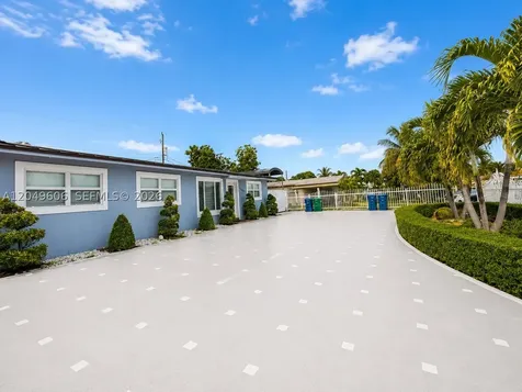 17370 NW 52nd Place Miami Gardens FL 33055