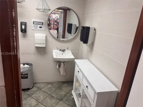 4349 S Flamingo Road Davie FL 33330