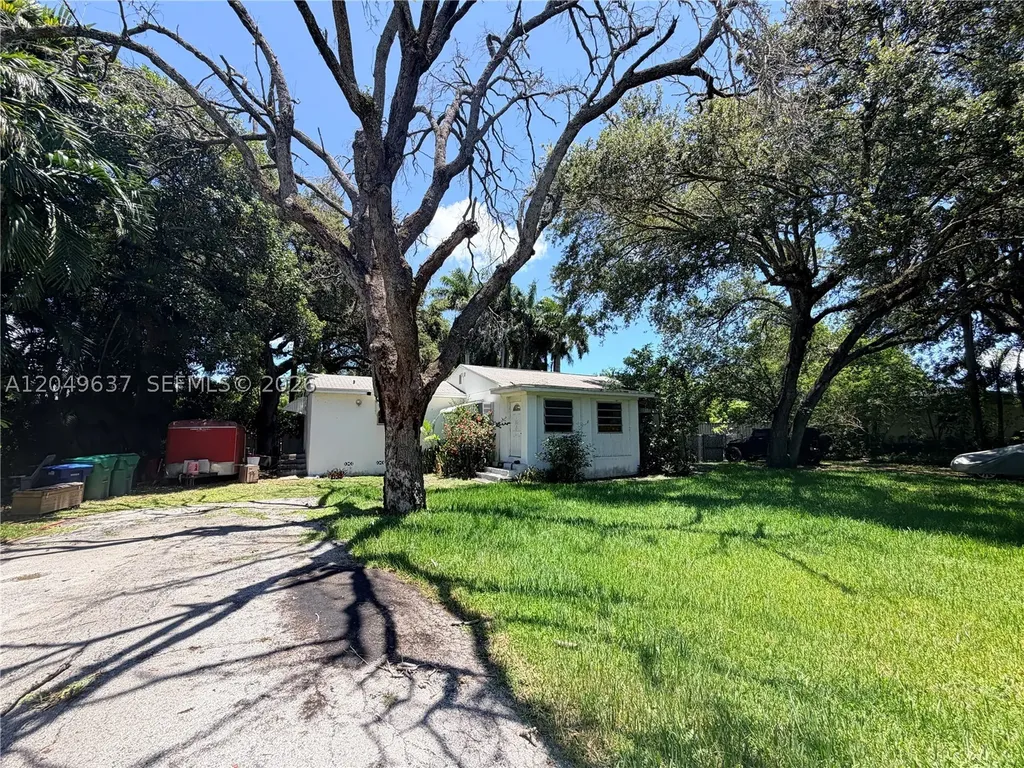479 NE 151st Street Miami FL 33162