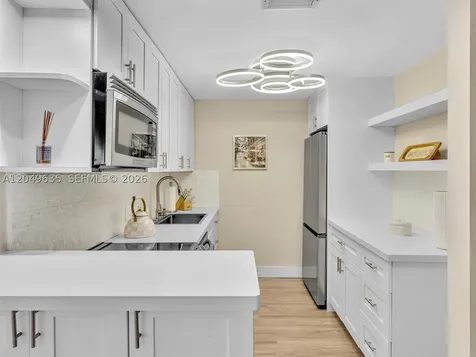 20301 W Country Club Drive Aventura FL 33180
