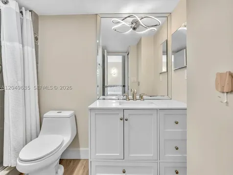 20301 W Country Club Drive Aventura FL 33180