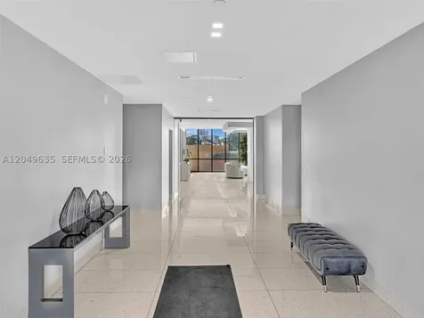 20301 W Country Club Drive Aventura FL 33180
