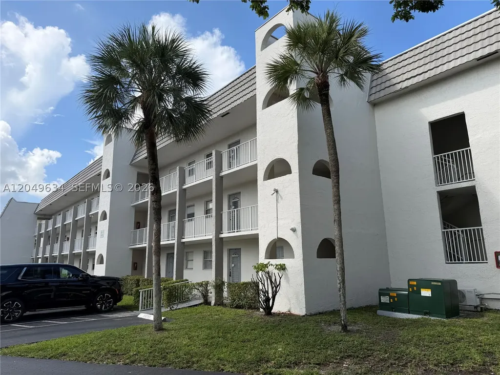8135 Sunrise Lakes Boulevard Sunrise FL 33322