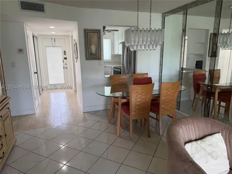 8135 Sunrise Lakes Boulevard Sunrise FL 33322