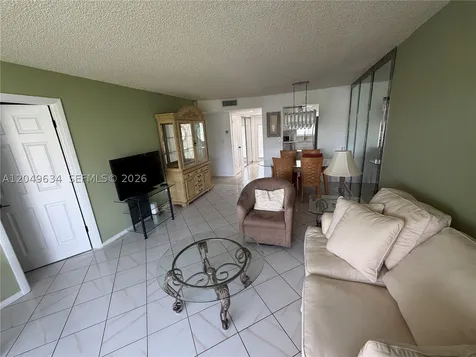 8135 Sunrise Lakes Boulevard Sunrise FL 33322