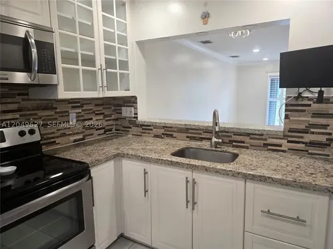 7670 SW 152 Avenue Kendall FL 33193
